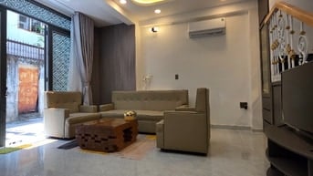 Bán nhà cách mặt tiền 20m Lê Văn Sỹ F10 Phú Nhuận 