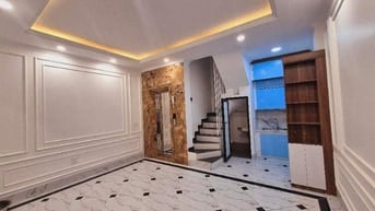 Cho thuê nhà ngõ 140 Kim Giang: 45m2, 6 tầng, thang máy, 18tr