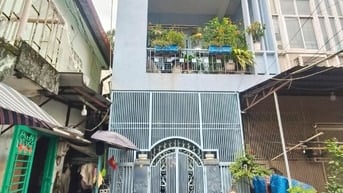 Nhà 3 tầng hẻm xe tải đường Nguyễn Trãi P2Q5. 8 tỷ