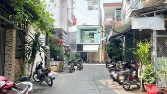 Nhà cấp 4 (4*18m/nở hậu) HXH sát đường Âu Dương Lân P3Q8