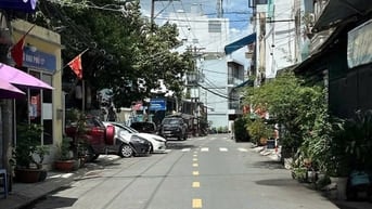 Nhà HIẾM hẻm 55 Nguyễn Văn Công 76m2 ngang 4m 4 lầu gần BV 175 9.89 tỷ