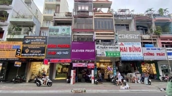 BÁN GẤP NHÀ MT TRẦN BÌNH TRỌNG 330TR/M2 NGAY AN DƯƠNG VƯƠNG P4 Q 5