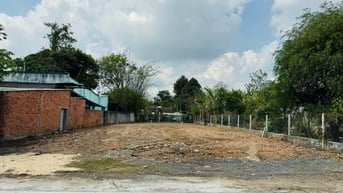 Bán gấp 380m2 đất mặt tiền Xã Tân An Hội,cách BV Đa Khoa 5 phút đi xe.