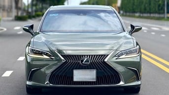 🆕 LEXUS ES250 ( Xanh rêu / nâu ) • Sản xuất : 12.2021  • Odo 44.567km
