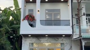 BÁN NHÀ MỚI XÂY 120M2 - 2,95 TỈ - 1 TRỆT 2 LẦU - 4PN,4WC - SỔ RIÊNG