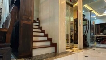 Tòa nhà Vip liền kề khu biệt thự Vườn Đào, 100m2, 5 tầng TM, KD đỉnh.