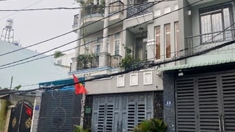 Bán nhà 4 tầng mới - đường xe hơi 8m thông - Gần giáo xứ Đông Quang