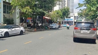 Cho thuê mặt bằng tầng trệt nhà phố Lê Văn Thiêm, PMH , Quận 7 giá tốt