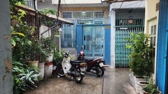 Quận 1 Phố Tây Bùi Viện Hiếm Nhà 3 Tỷ - 2 Tầng BTCT - 25m2 