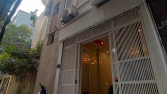 NHANH! NHÀ ĐẸP 4 TẦNG PHỐ HÀO NAM, 50M RA PHỐ, SỔ VUÔNG, CHỈ 6,1 TỶ
