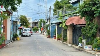 Bán Nhà gần đường Nguyễn Ảnh Thủ Dt 88m2 Sổ Hồng Riêng