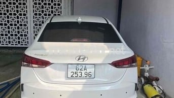 Hyundai Accent 2021 1.4 MT Tiêu chuẩn - 18000 km