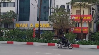 Cho thuê toà nhà mặt phố Biên Hoà, Phủ Lý, Hà Nam 300m x 4 tầng