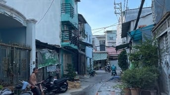 Cho thuê nhà hẻm 5 m thông đường liên khu 5-6
