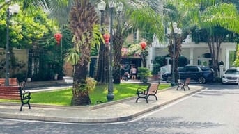 Bán nhà khu biệt thư chữ U đường Cộng Hòa, 4x16m,4 Tầng,Giá:16.8 tỷ TL