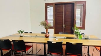 Bán gấp nhà mặt phố Vũ Hữu ô tô tránh 56.2m² 4 tầng MT 4.5m sổ đỏ giá 