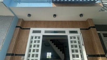 Nhà đẹp 1trệt 1lầu, 2PN, KDC gần ngã 3 Mỹ Hạnh, Giá hơn 550tr nhận nhà