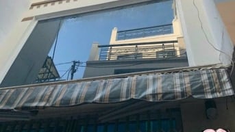 Bán nhà trung tâm Quận 1, giá 6,8 tỷ, 3PN & 5WC, công chứng ngay