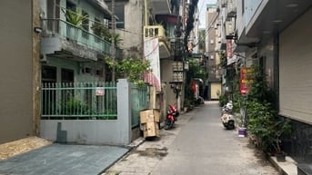 31.5 tỷ cho 150m2 đất tặng nhà 2 tầng phố Phương Liệt, oto vào nhà