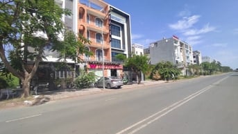 Đất CÁT LÁI 8x20 đường chính 24m gần trường Đại học 72tr/m 