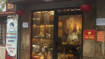 Cho thuê nhà mặt ngõ 73 phố Nguyên Hồng, quận Đống Đa, DT 45m2