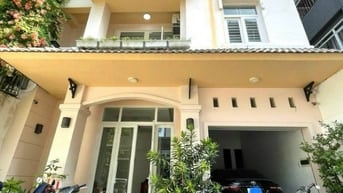 Biệt thự 7 đường số 14 KDC Nam Long Trần Trọng Cung, TP.HCM, 27ty