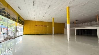 Cho thuê mặt bằng tại TTTM đường Quang Trung 