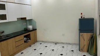 Cho thuê nhà 4 tầng, 4 ngủ,4WC, nhà mới đẹp,ngõ 245 Di Trạch,Hoài Đức