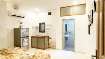 Chính Chủ Cho Thuê CHDV Có Sẵn Máy Lạnh, Full Nội Thất, Bình Tân - HCM