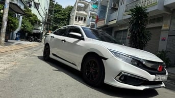 Honda Civic 1.8G Đời 2020 Màu Trắng xe cực đẹp 