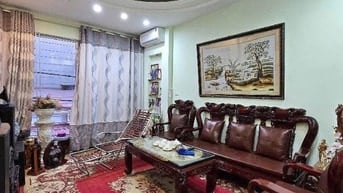 Nhỉnh 8 tỷ, sở hữu ngay căn nhà 3 tầng, trung tâm HK, Kiến trúc Pháp.