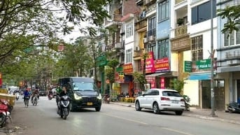 Mặt phố Dương Văn Bé - DT 70m2 x 6 tầng mới - Vuông đẹp - Giá 27.8 tỷ