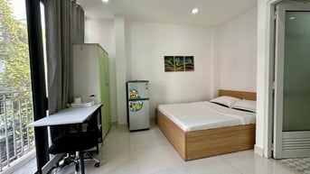Cho Thuê Căn Hộ Dịch Vụ Ban Công, View Đẹp Tại 21 Bùi Văn Thêm, P9, PN