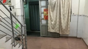 Bán nhà trung tâm Quận 1, hẻm đường Trần Quang Khải, 2 lầu, giá tốt