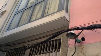 Cần cho thuê nhà nguyên căn địa chỉ 160 /5 b đường Bùi Thị Xuân, Quận 