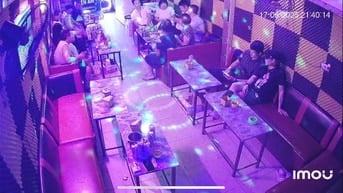 Sang nhượng quán cafe hát cho nhau nghe