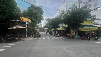 Bán nhà 2 mặt ttiền đường số - Quận 7