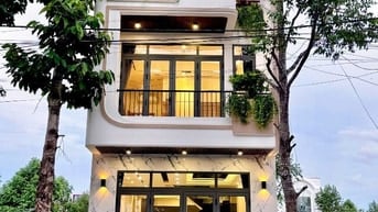NHÀ MỚI XÂY 120M2 - 2,95 TỈ - 1 TRỆT 2 LẦU - 4PN,4WC - SỔ RIÊNG - TDM