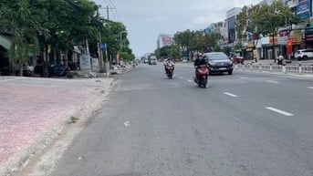 NHÀ MT TÊN LỮA NGAY NGÃ 4 ĐS 1& TÊN LỮA 6X21M 4 TẤM GIÁ 33.5 TỶ TL