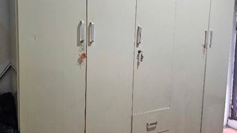 Chuyển nhà nên cần thanh lý cái tủ nhựa vẫn đang dùng tốt