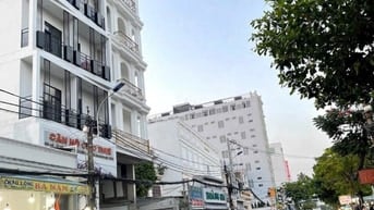 Bán Nhà Mặt Tiền Đường Số P Tân Quy Quận 7. DT 4,5x18m giá 11 tỷ.