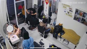  SANG NHƯỢNG SALON TÓC – CƠ HỘI CHO ANH CHỊ EM MÁU KIẾM TIỀN