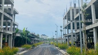 Bán nhà phố gần chợ Bình Chánh, pháp lý sạch , giá chỉ 4,7 tỷ 