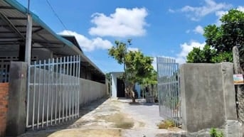 BÁN ĐẤT + NHÀ CẤP 4, 5x50, ĐỐI DIỆN CHỢ SUỐI SÂU TRẢNG BÀNG GIÁ 780TR