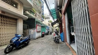 CHO THUÊ NHÀ NGUYÊN CĂN, HẺM RỘNG QUẬN 1, NGAY PHỐ BÙI VIỆN