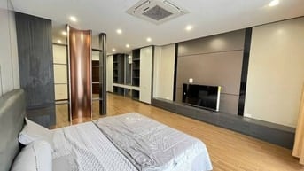 NHÀ 6 TẦNG VIỆT HƯNG LONG BIÊN. THANG MÁY. Ô TÔ VÀO NHÀ. HƠN 13 TỶ