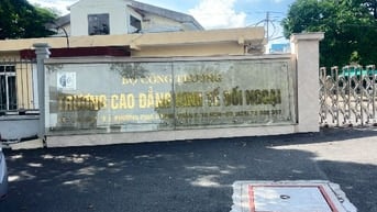 Cho thêu nhà trọ cách trương CĐKTĐN cs D 200m