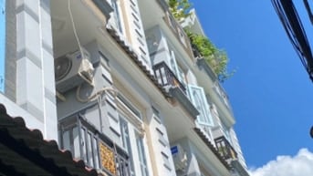 Nhà hẻm Trung tâm Q.6, chợ Hồ Trọng Quý 