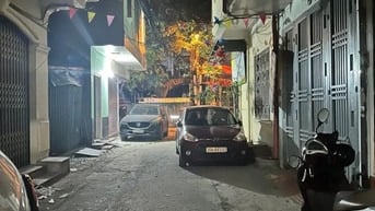 Bán gấp nhà Cầu Giấy, HQV phân lô ô tô đỗ,mặt tiền 4m, giá nhỉnh 13 tỷ