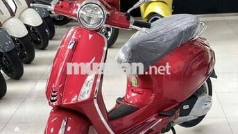 New Vespa Primavera 2025 RED